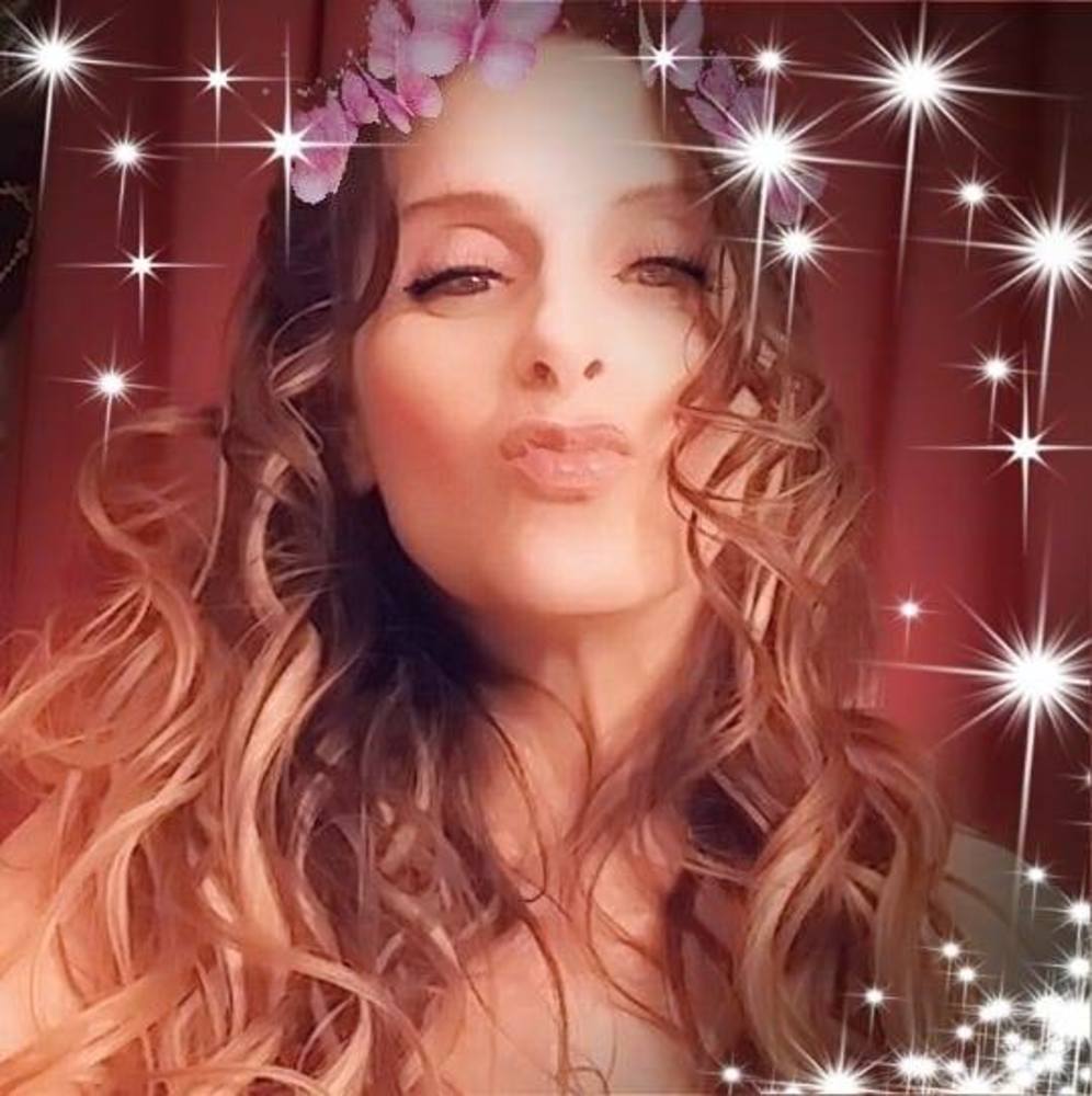 Meet your Posher, Holly